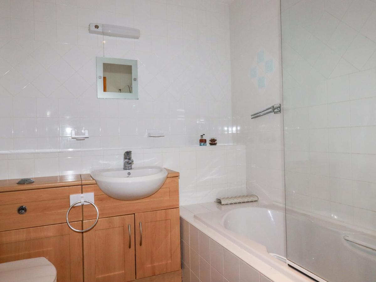 Flat 4 Apartment นิวคีย์ ภายนอก รูปภาพ